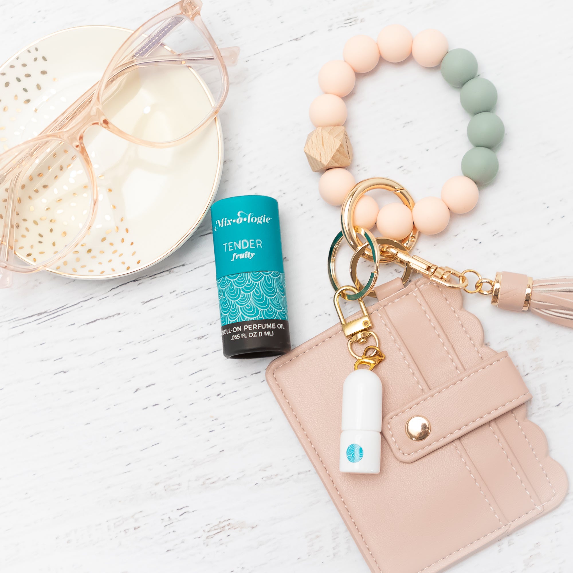 Tender (Fruity) | Keychain Mini Rollerball Perfume (1 mL) – MIXOLOGIE